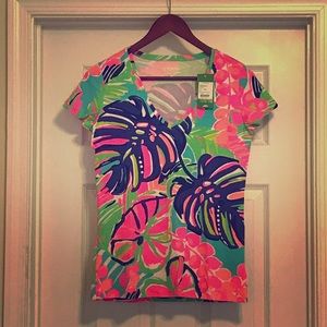 Brand New with Tags Lilly Pulitzer Michele Tshirt